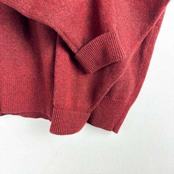 Pendleton Men’s Red Lambswool V-Neck Sweater Sz M - Picture 5 of 7